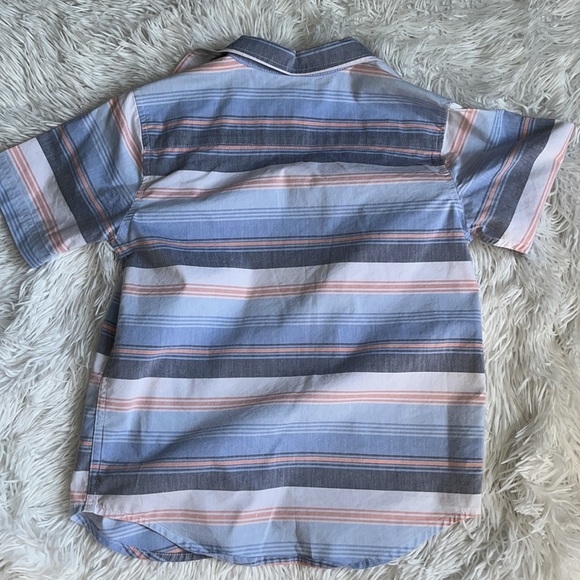 Short sleeve button down - Picture 2 of 5